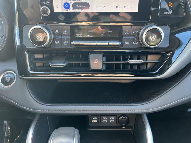 used 2024 Toyota Highlander car, priced at $30,285