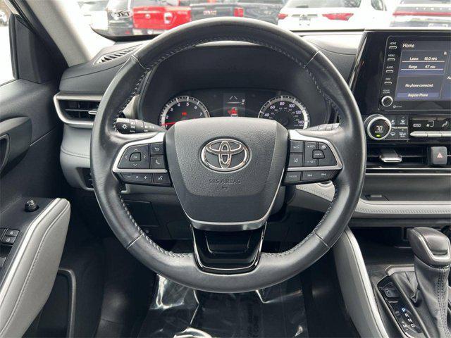 used 2021 Toyota Highlander car, priced at $30,200