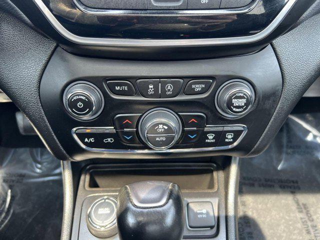 used 2022 Jeep Cherokee car, priced at $27,300
