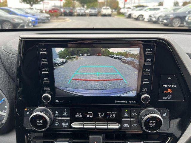 used 2021 Toyota Highlander Hybrid car, priced at $33,000