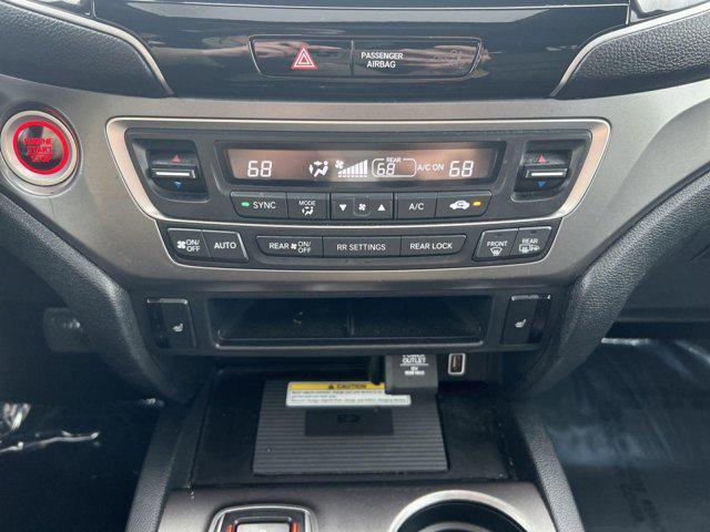 used 2022 Honda Pilot car, priced at $32,400