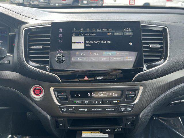 used 2022 Honda Pilot car, priced at $32,300