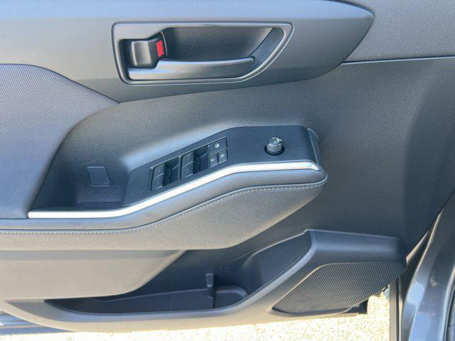 used 2023 Toyota Highlander car, priced at $31,985