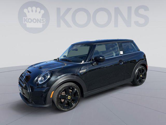 used 2024 MINI Hardtop car, priced at $22,300