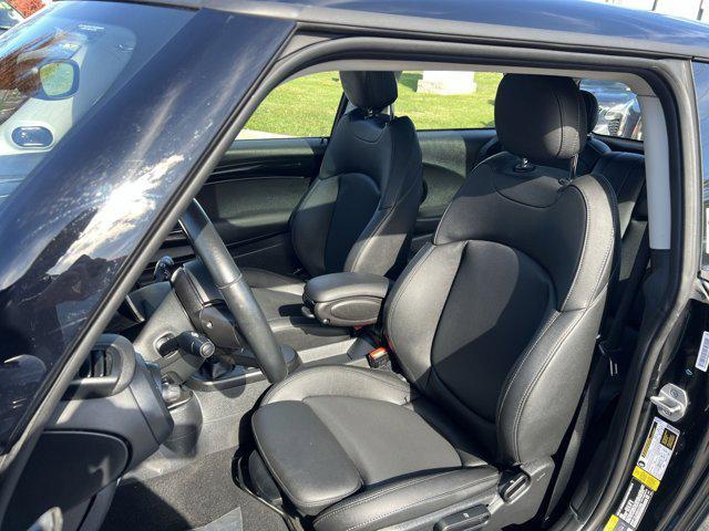 used 2024 MINI Hardtop car, priced at $22,300