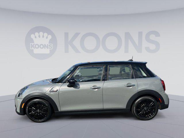 used 2022 MINI Hardtop car, priced at $26,500