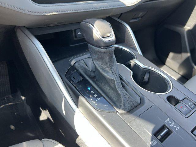 used 2021 Toyota Highlander Hybrid car, priced at $32,885
