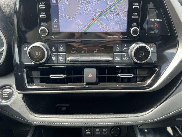 used 2022 Toyota Highlander car, priced at $37,000