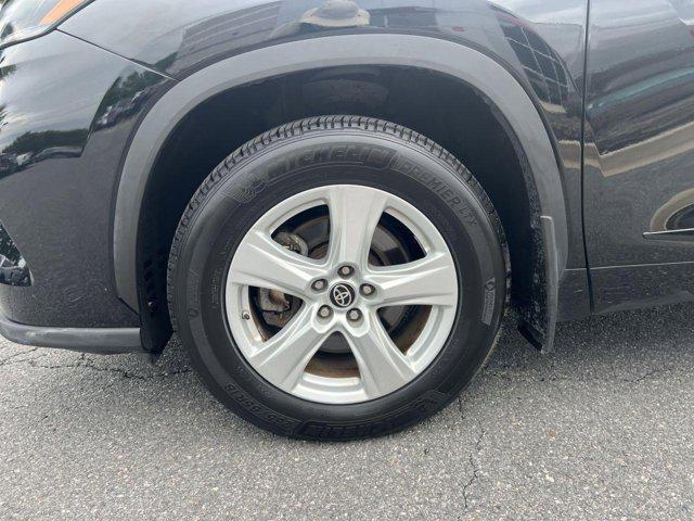 used 2021 Toyota Highlander car, priced at $29,600