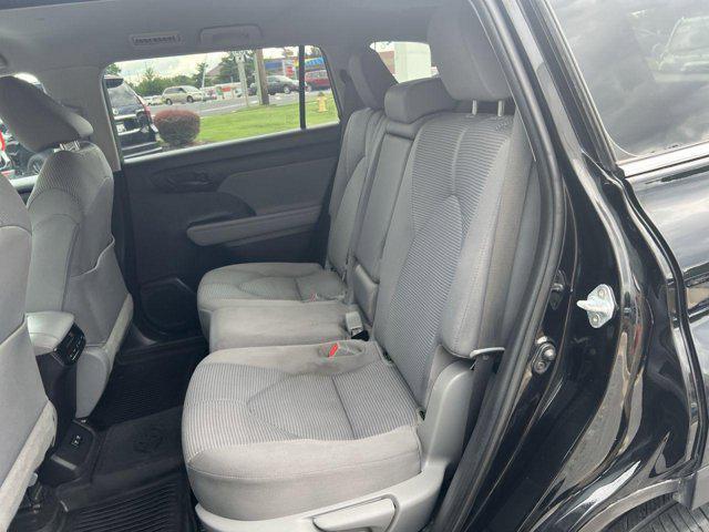 used 2021 Toyota Highlander car, priced at $29,600
