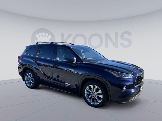 used 2021 Toyota Highlander car, priced at $37,000