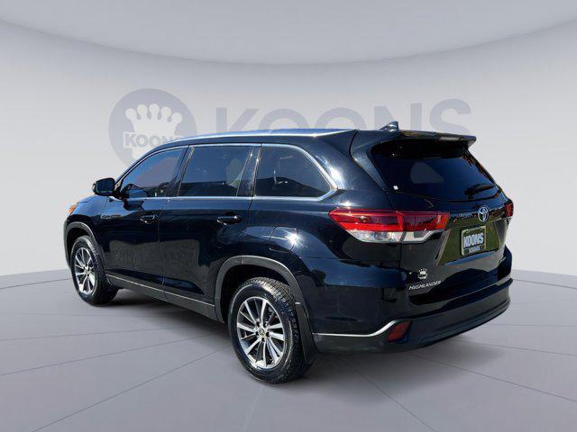 used 2019 Toyota Highlander car, priced at $29,000