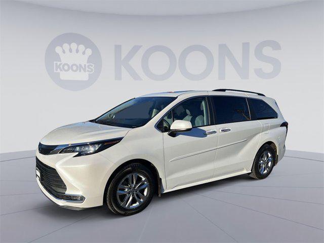 used 2023 Toyota Sienna car, priced at $39,000