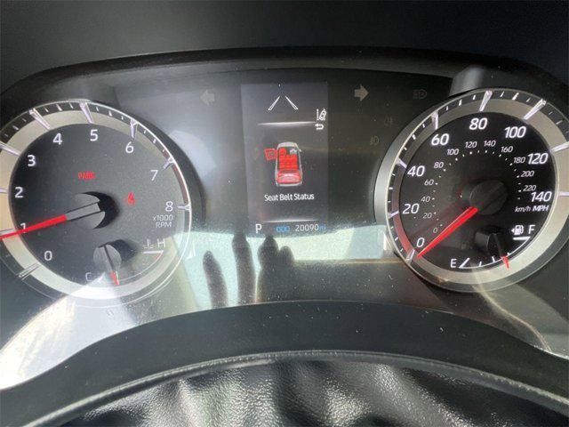 used 2022 Toyota Highlander car, priced at $32,200