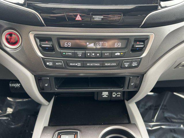 used 2022 Honda Pilot car, priced at $31,000