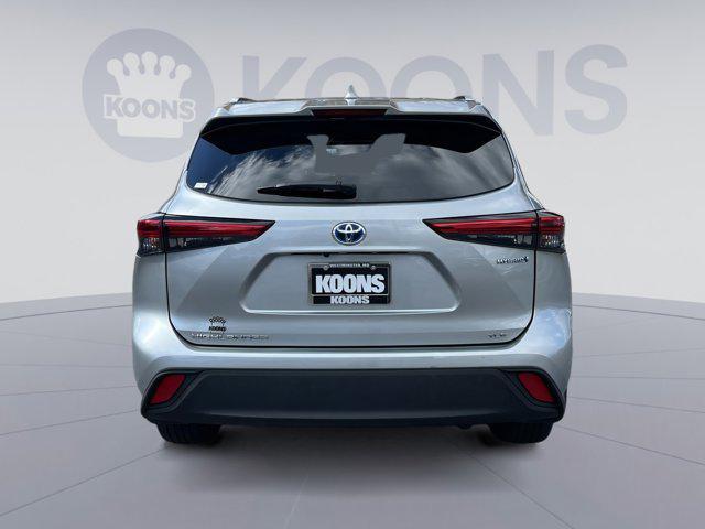 used 2021 Toyota Highlander Hybrid car, priced at $36,100