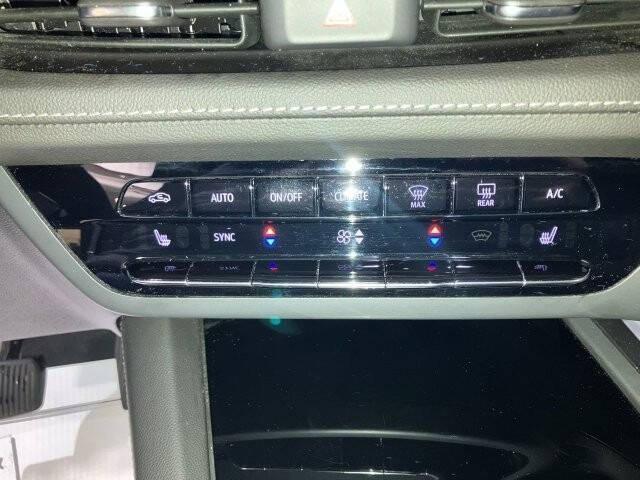used 2023 Buick Envision car, priced at $24,991