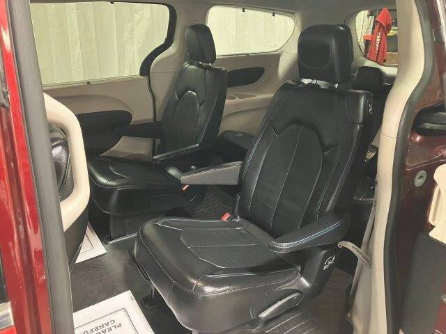 used 2021 Chrysler Pacifica car, priced at $20,998