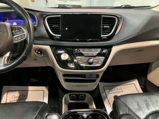 used 2021 Chrysler Pacifica car, priced at $20,998