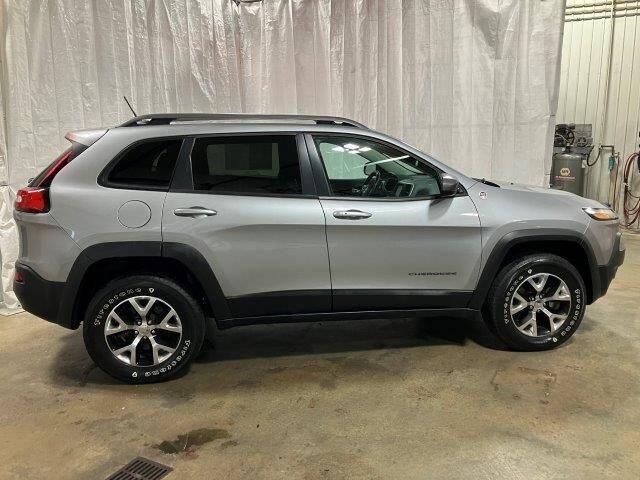 used 2014 Jeep Cherokee car, priced at $14,490