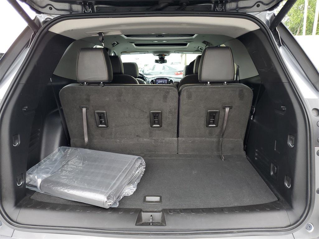 used 2020 Chevrolet Traverse car, priced at $23,969