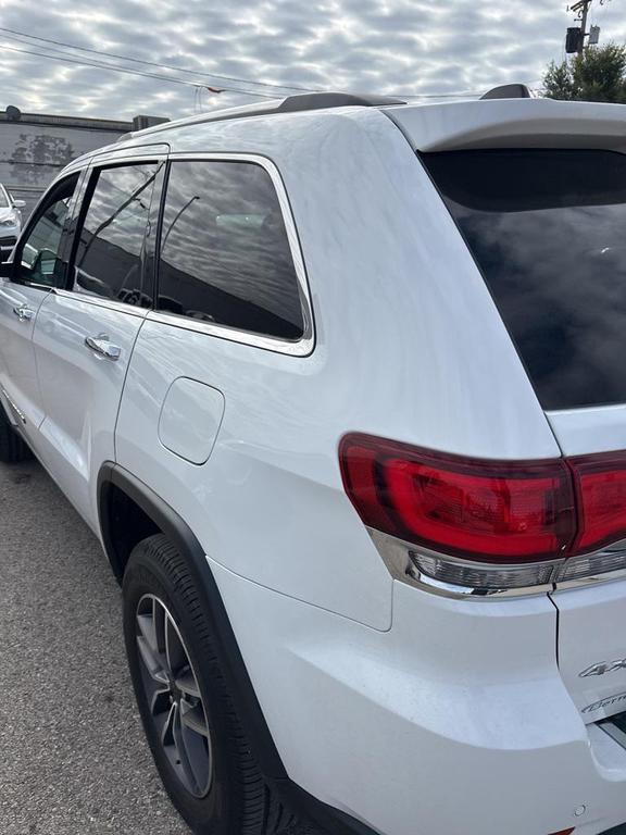 used 2022 Jeep Grand Cherokee car, priced at $30,999
