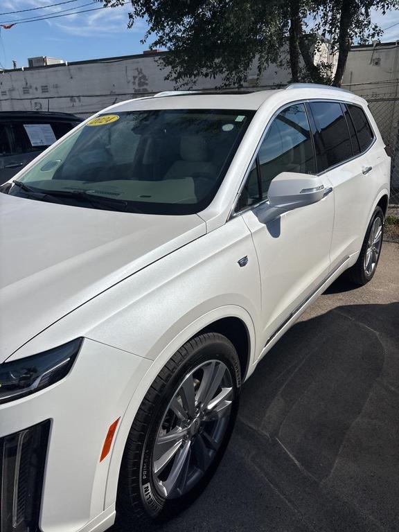 used 2024 Cadillac XT6 car, priced at $49,999