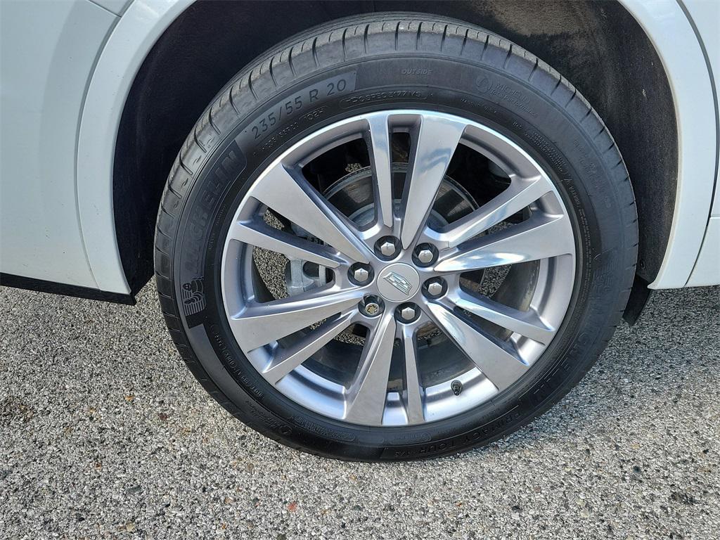 used 2024 Cadillac XT6 car, priced at $48,399
