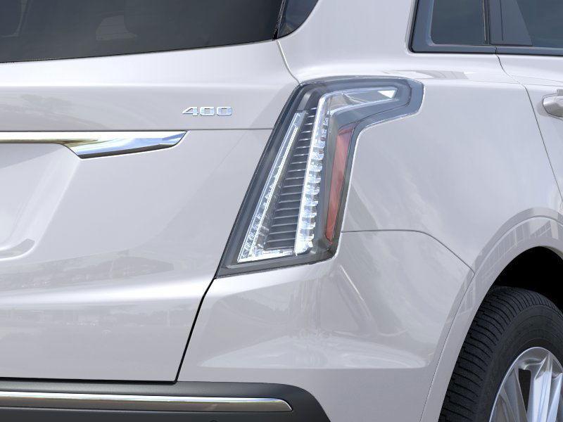 new 2025 Cadillac XT5 car, priced at $53,351