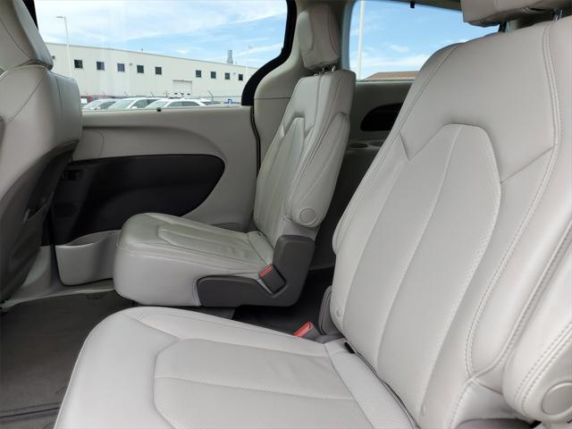 used 2020 Chrysler Pacifica car, priced at $18,998