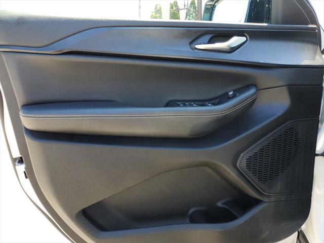 used 2023 Jeep Grand Cherokee car, priced at $34,998