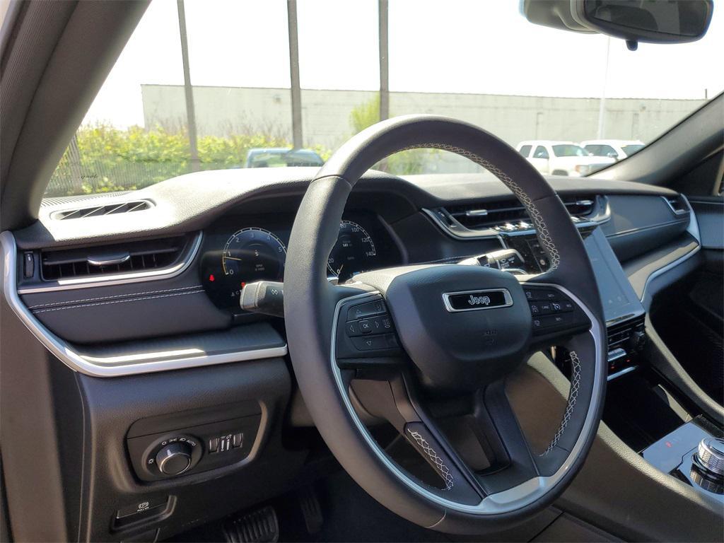 used 2023 Jeep Grand Cherokee car, priced at $34,499