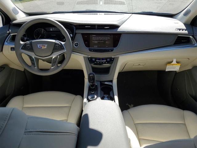 new 2025 Cadillac XT5 car, priced at $45,663