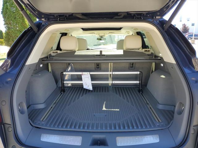 new 2025 Cadillac XT5 car, priced at $45,663