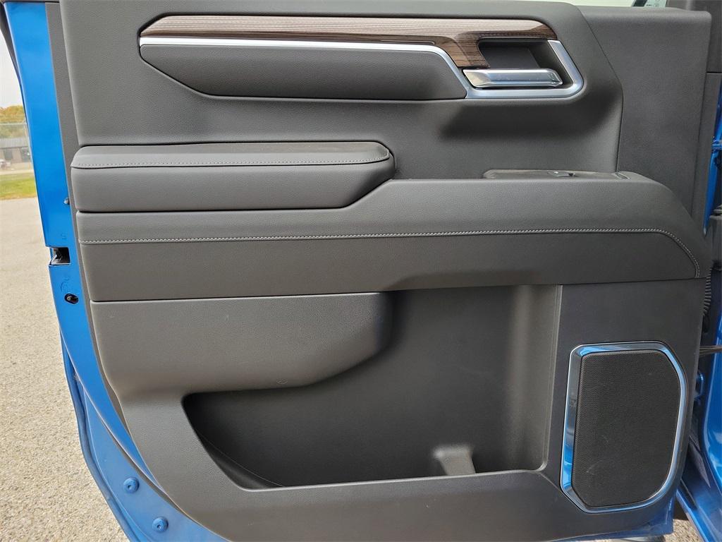 used 2022 Chevrolet Silverado 1500 car, priced at $42,999