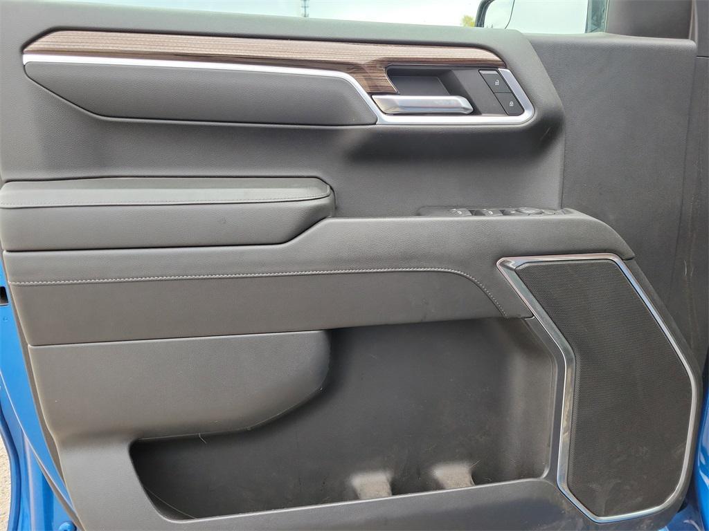 used 2022 Chevrolet Silverado 1500 car, priced at $42,999