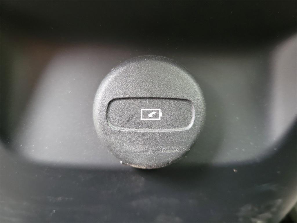 used 2022 Volvo XC60 car, priced at $24,999
