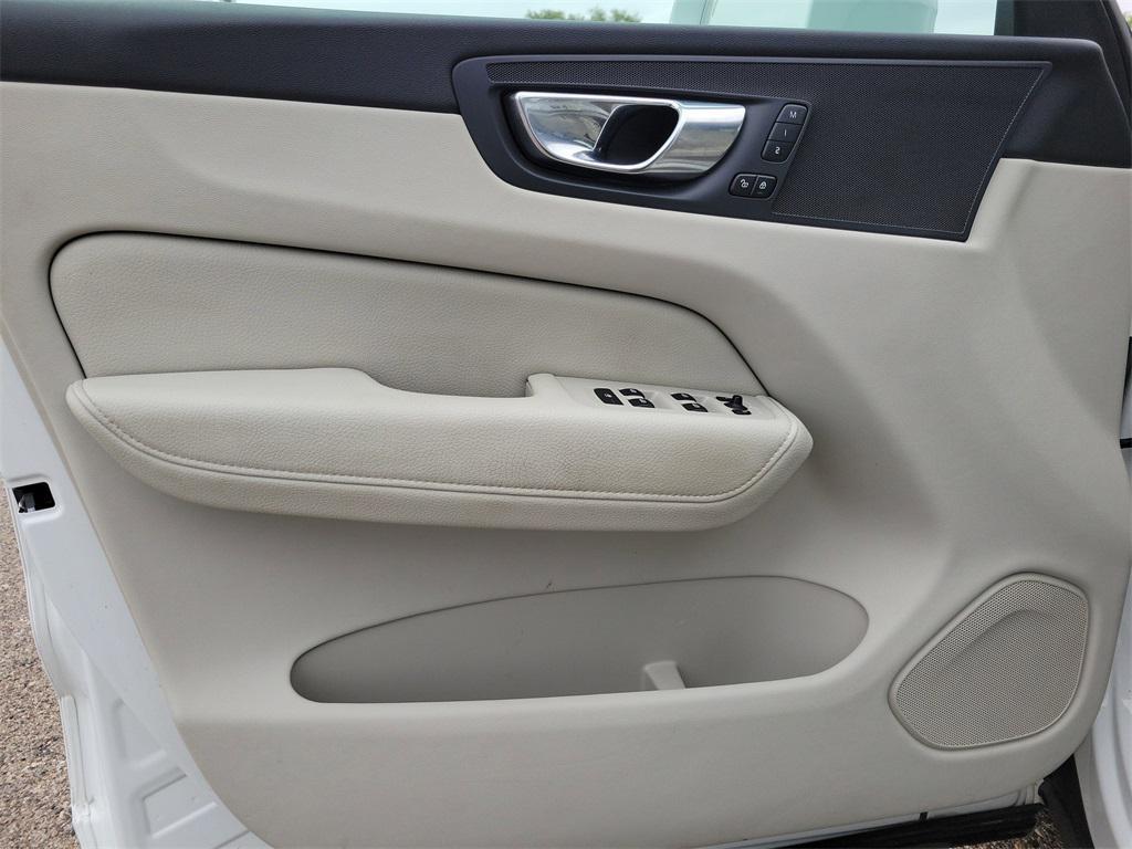 used 2022 Volvo XC60 car, priced at $24,999