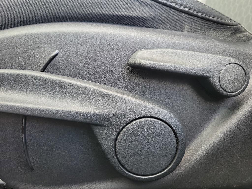 used 2018 Jeep Compass car, priced at $13,946