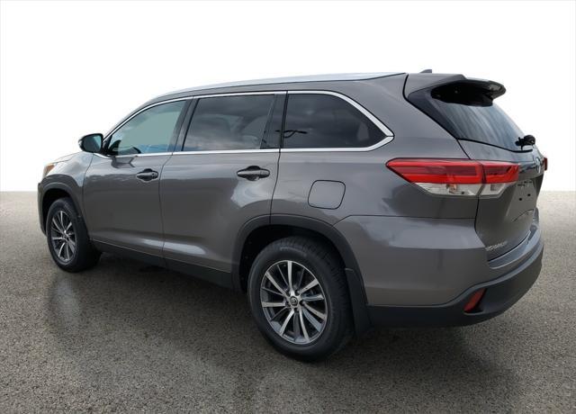 used 2019 Toyota Highlander car, priced at $28,999