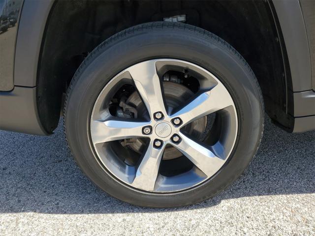 used 2022 Jeep Grand Cherokee L car, priced at $33,499