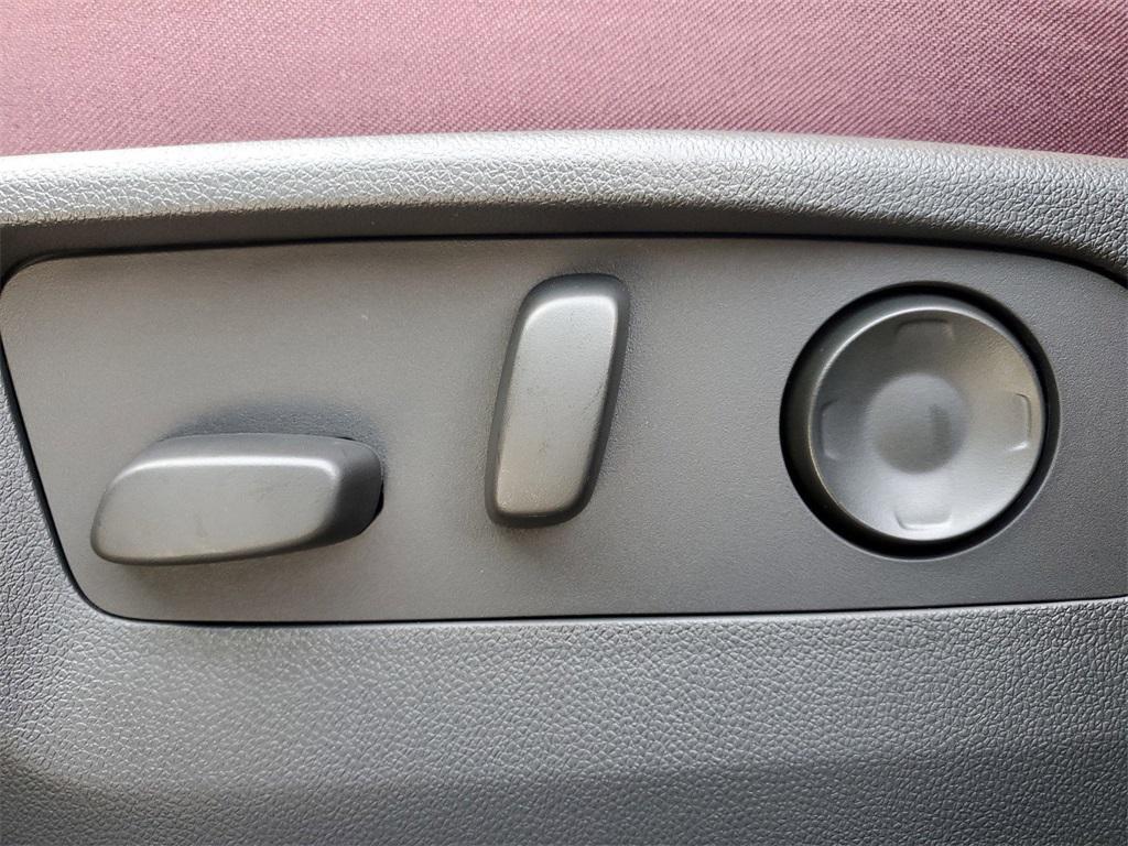 new 2025 Buick Envision car, priced at $37,544