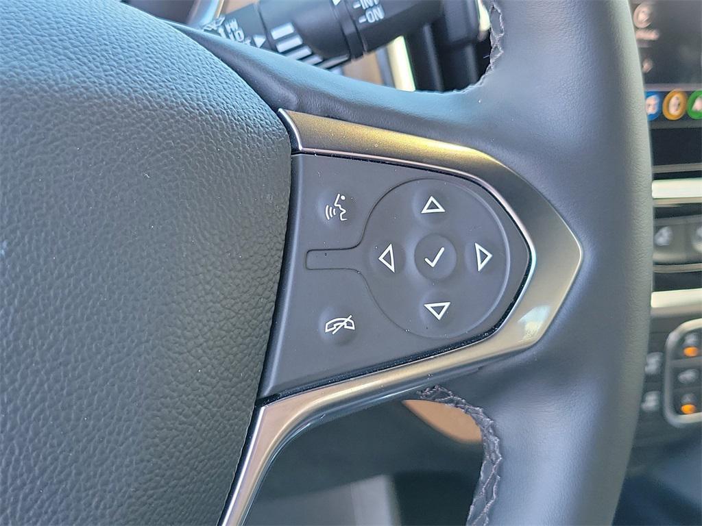 used 2023 Chevrolet Traverse car, priced at $38,909