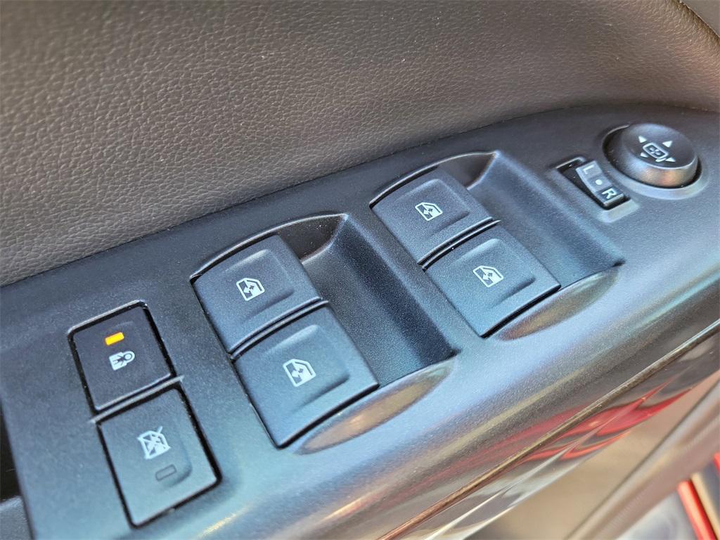 used 2022 GMC Canyon car, priced at $30,998