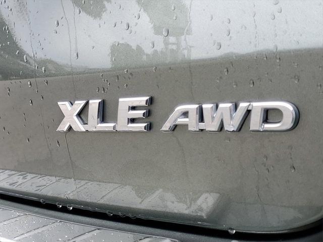 used 2019 Toyota Highlander car, priced at $24,998