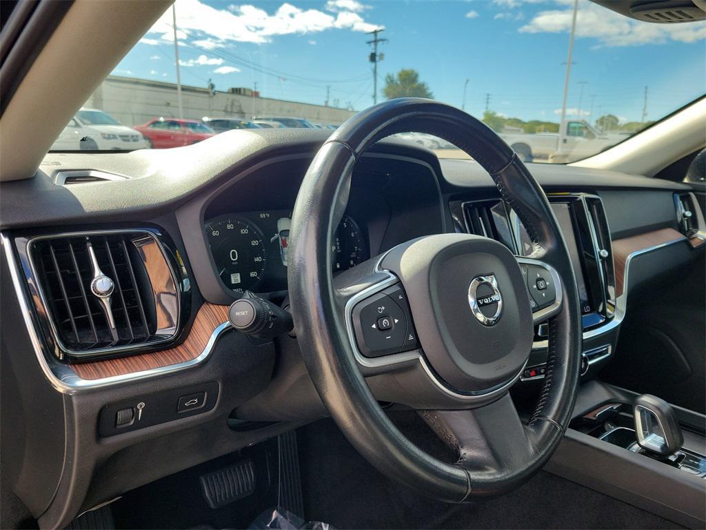 used 2022 Volvo S60 car, priced at $21,999