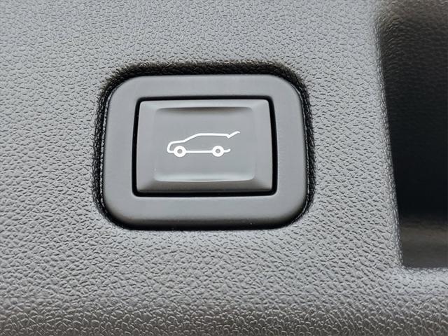 used 2020 Chevrolet Equinox car, priced at $19,998