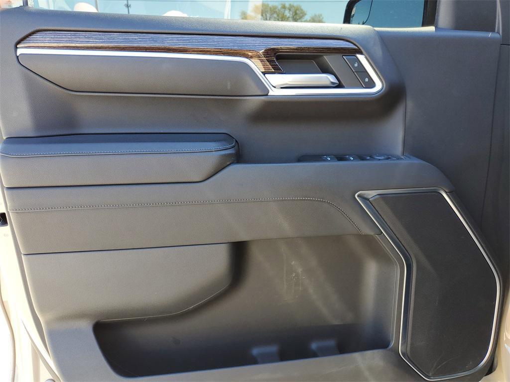 used 2023 GMC Sierra 1500 car, priced at $43,999