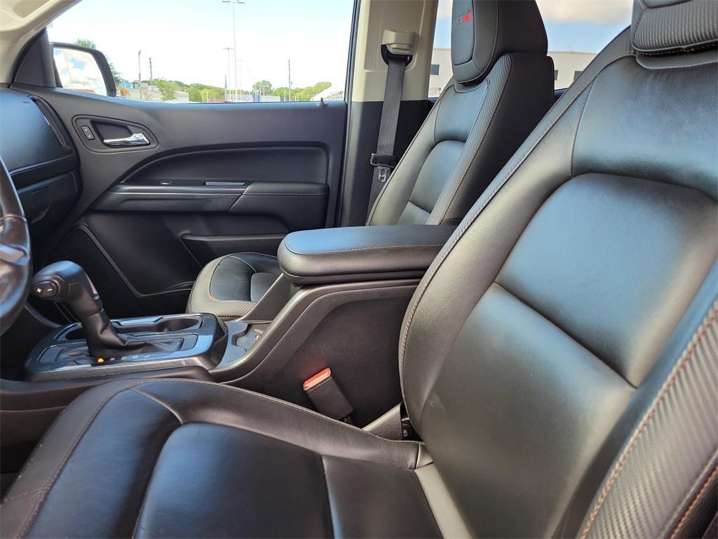 used 2021 GMC Canyon car, priced at $31,998