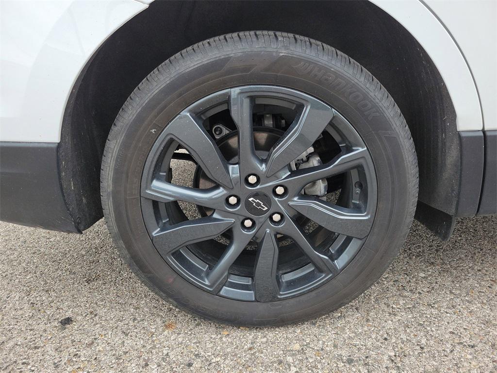 used 2023 Chevrolet Equinox car, priced at $27,998